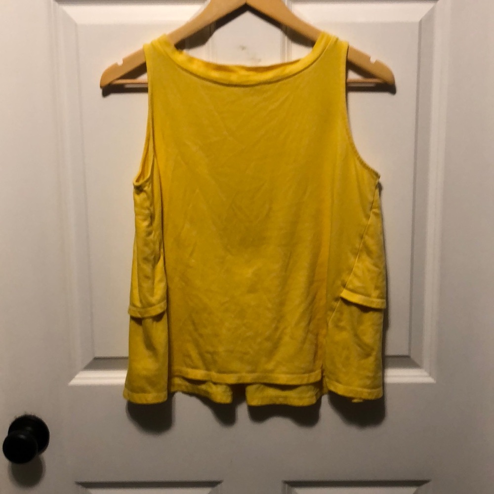 Bright yellow tank